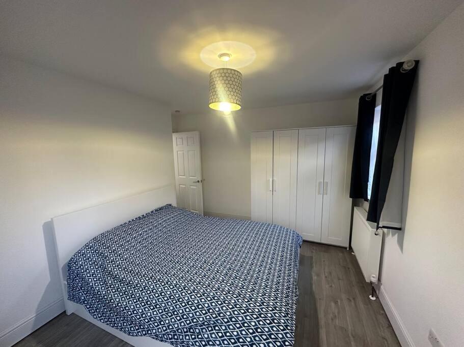 2 Bedroom House,Brownhillrd Se6 Лондон Экстерьер фото